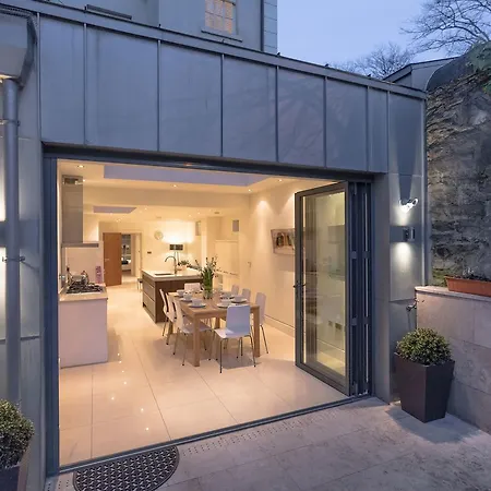 Holiday home The Liam Neeson - Hiphipstay Dublin